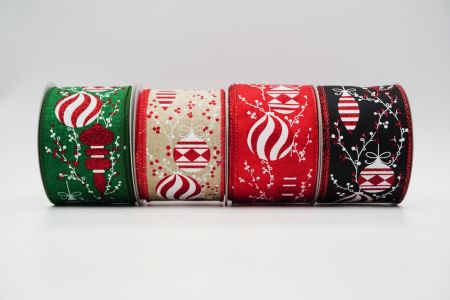 Weihnachtsschmuckband aufhängen